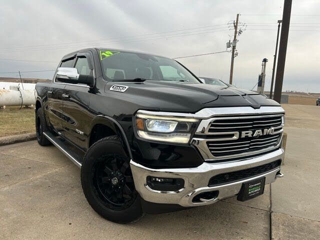 2019 RAM 1500 Laramie Crew Cab 4WD