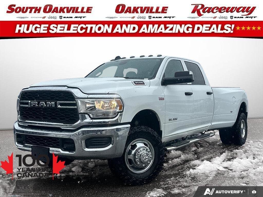 RAM 3500 Tradesman Crew Cab LB DRW 4WD 2022