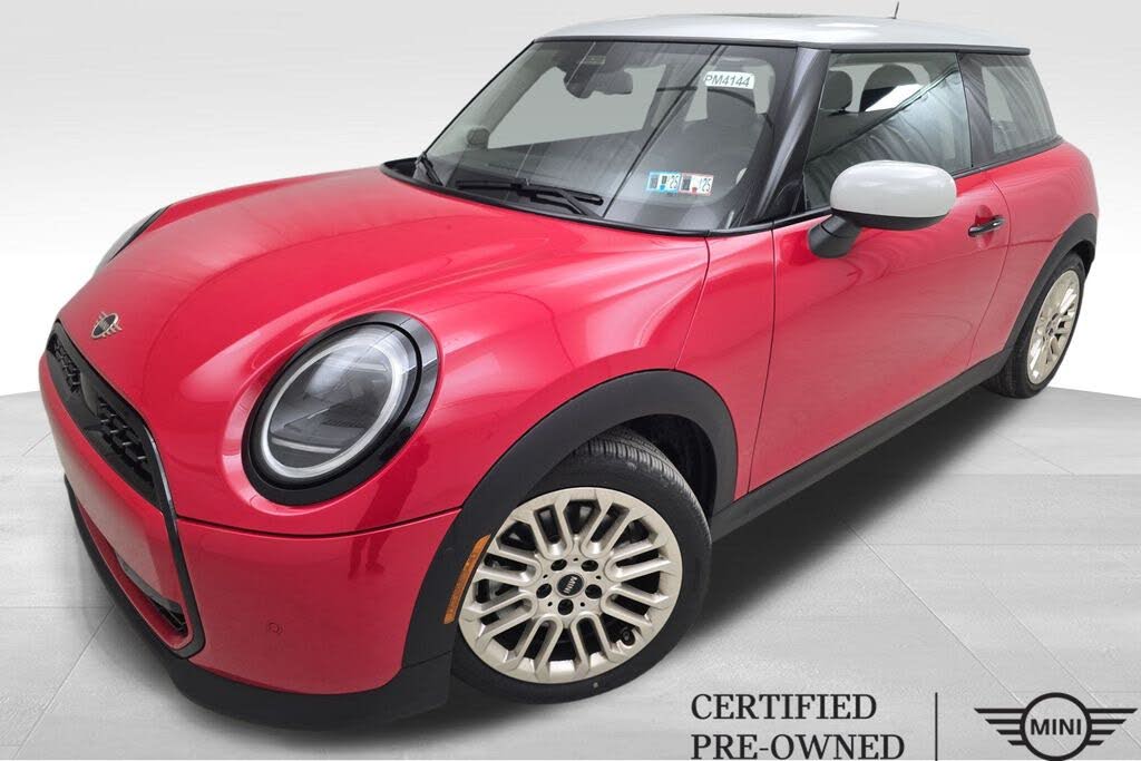 2025 MINI Cooper Signature Trim 2-door Hatchback