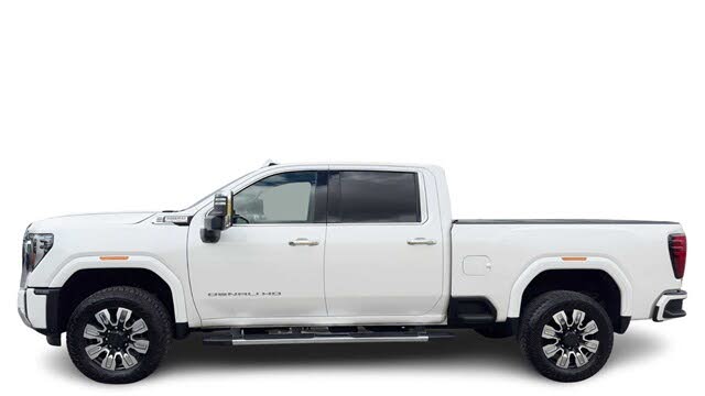 2025 GMC Sierra 3500HD Denali Crew Cab 4WD