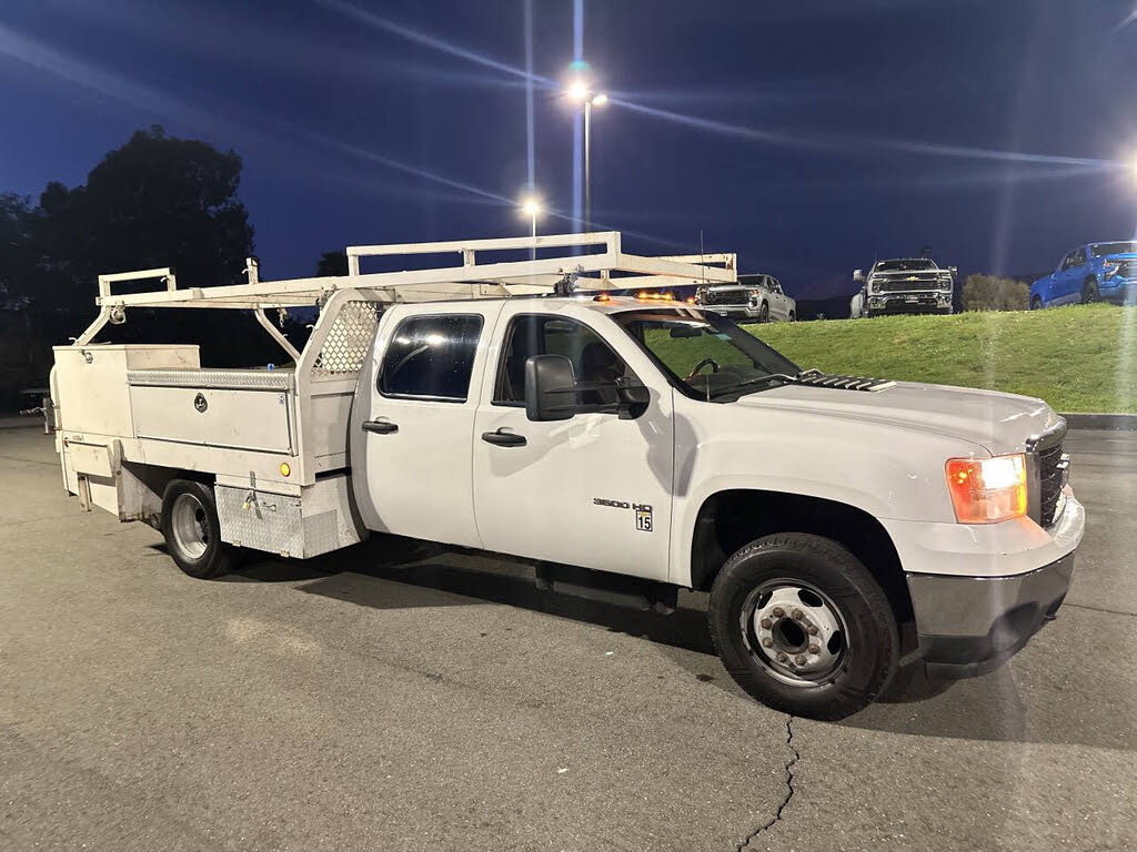 2014 GMC Sierra 3500HD Work Truck Crew Cab DRW
