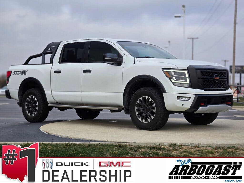 2020 Nissan Titan PRO-4X Crew Cab 4WD