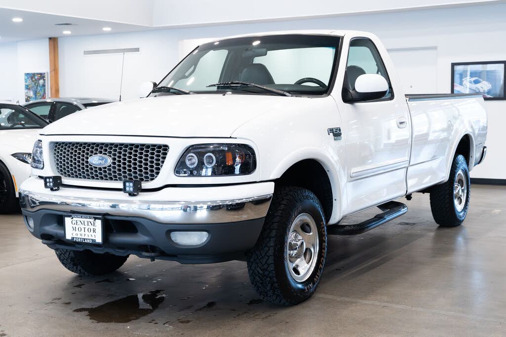 1999 Ford F-150 XL 4WD SB