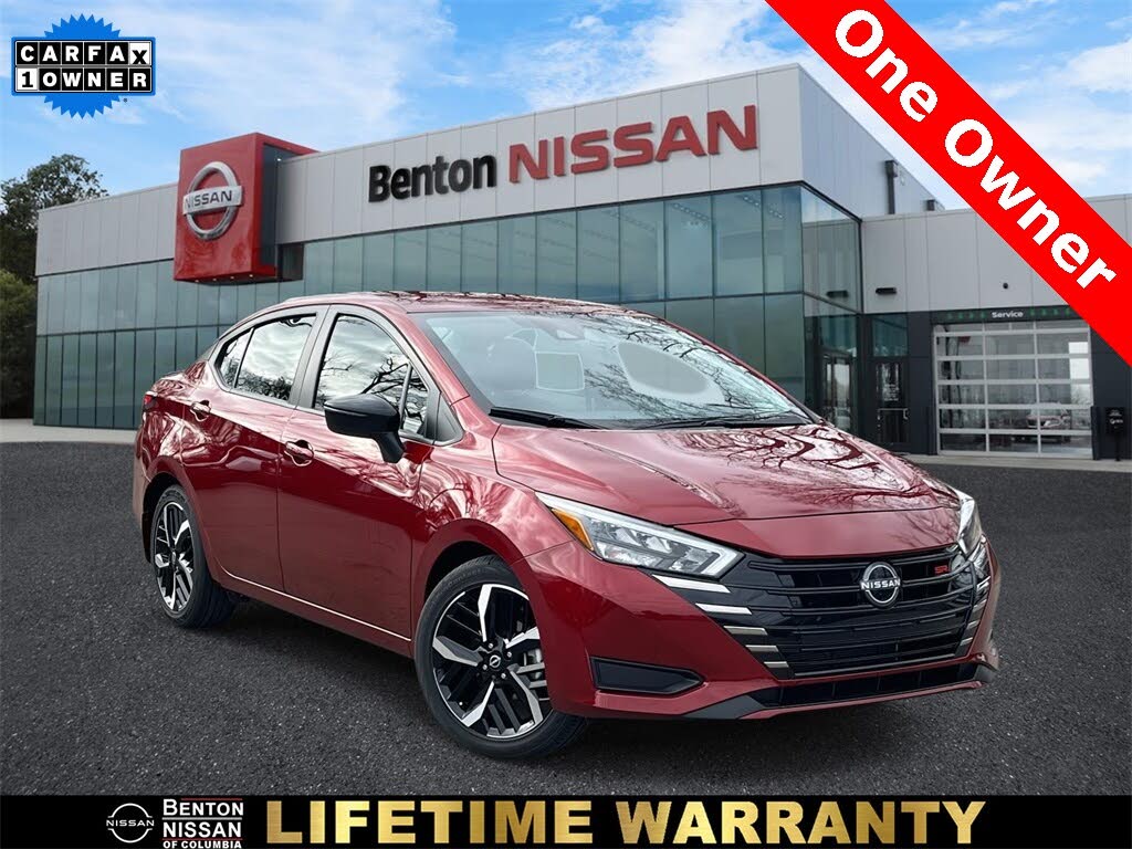 2025 Nissan Versa SR FWD