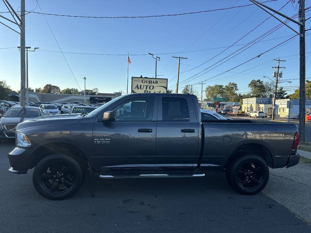 2016 RAM 1500 Express Quad Cab 4WD