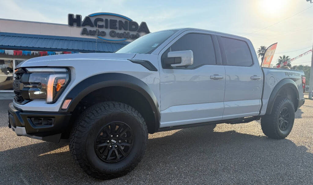 2025 Ford F-150 Raptor SuperCrew 4WD