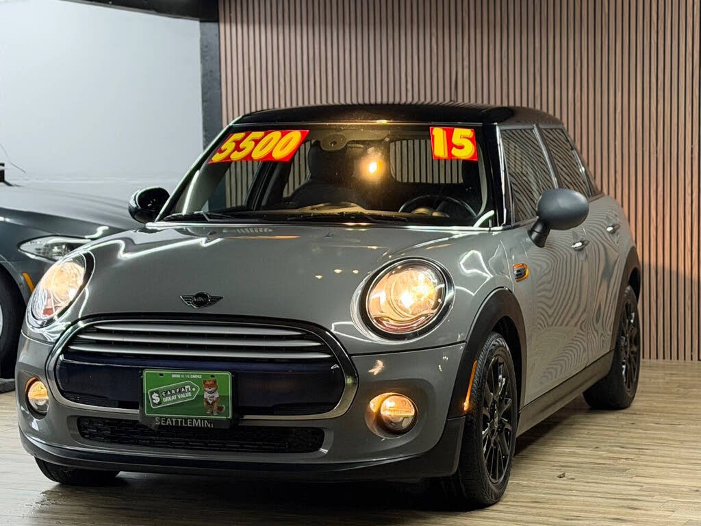 2015 MINI Cooper 4-Door Hatchback FWD