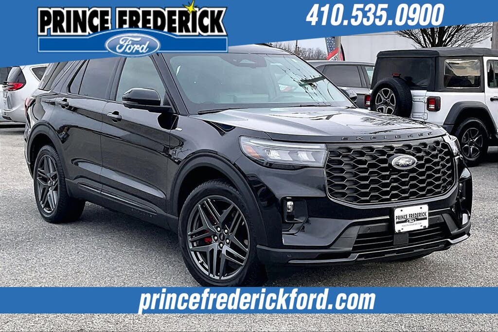 2025 Ford Explorer ST-Line AWD