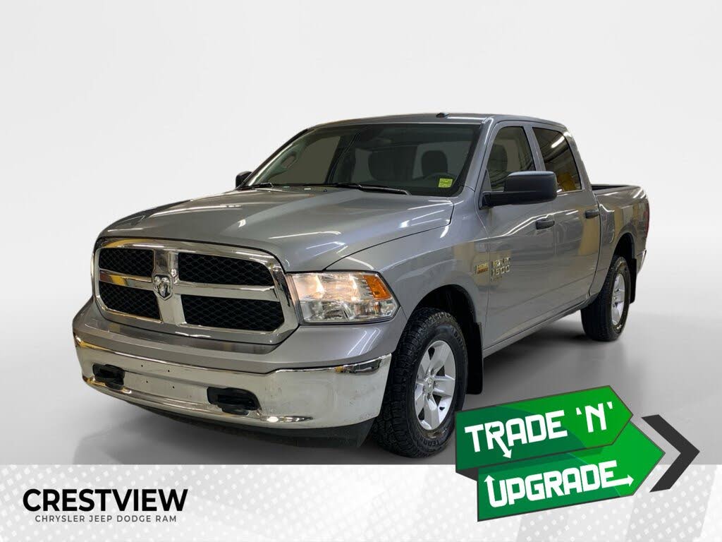 RAM 1500 Classic SLT Crew Cab 4WD 2023