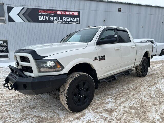 2016 RAM 3500 Laramie Crew Cab 4WD