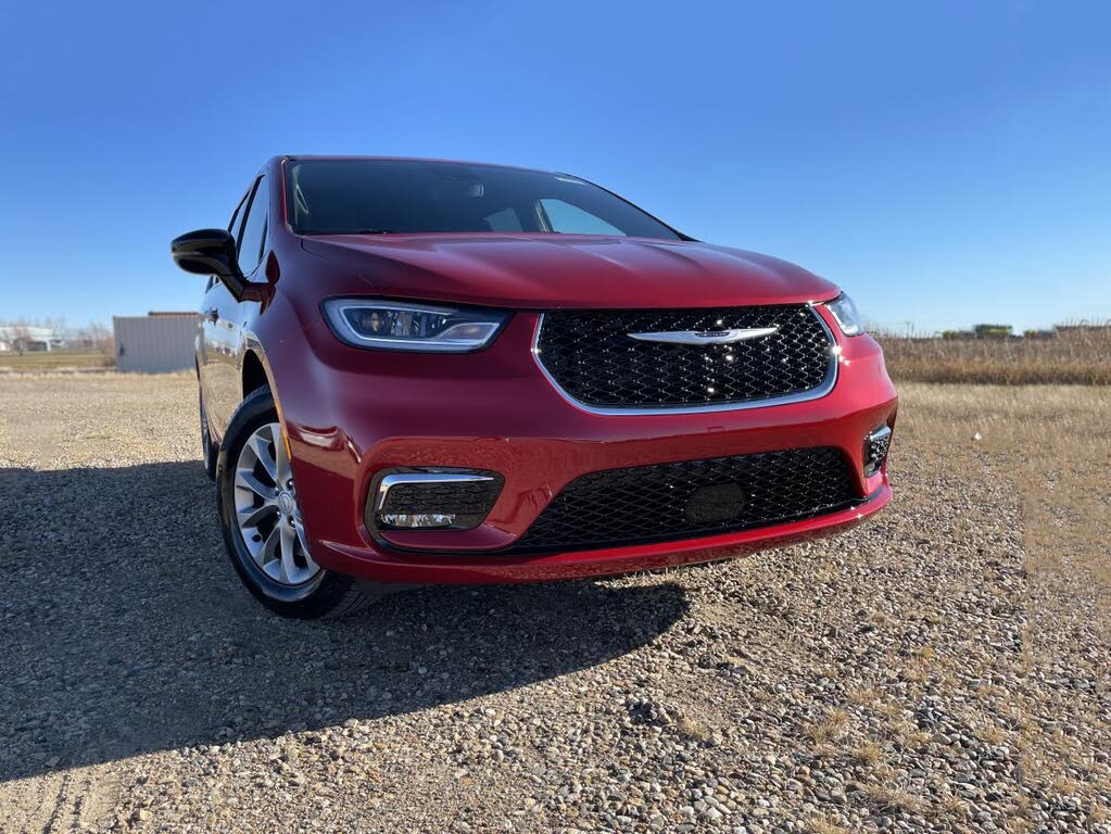 2026 Chrysler Pacifica Select AWD