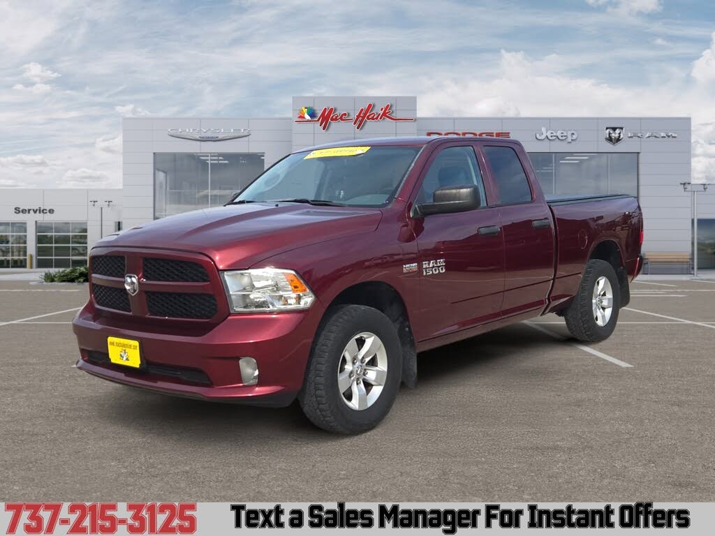 2016 RAM 1500 Express Quad Cab 4WD
