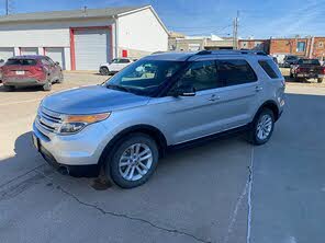 View vehicle photo 7