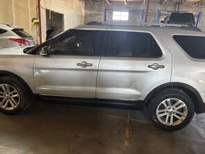 View vehicle photo 1