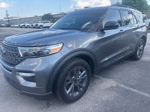 View vehicle photo 1