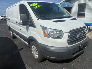View vehicle photo 1