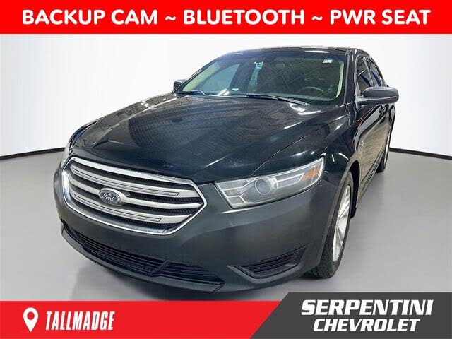 Shadow Black 2017 Ford Taurus SE Sedan Front-Wheel Drive 6-Speed Automatic