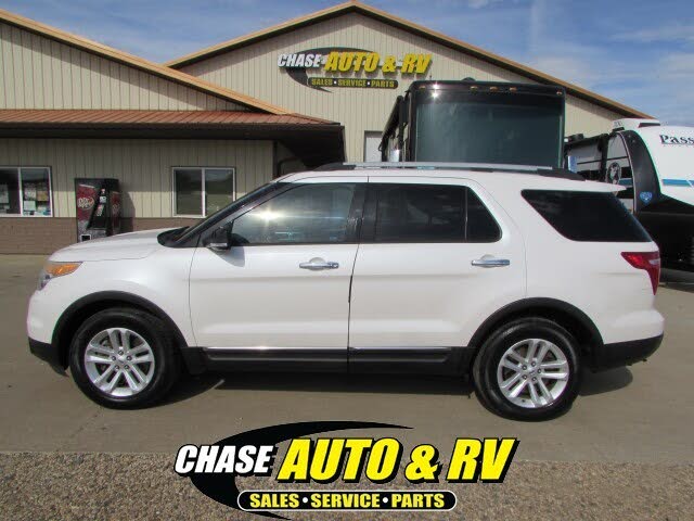  2013 Ford Explorer XLT 4WD   