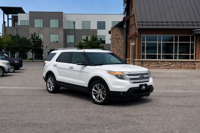 White Platinum Metallic Tri-Coat 2014 Ford Explorer SUV / Crossover All-Wheel Drive 6-Speed Automatic