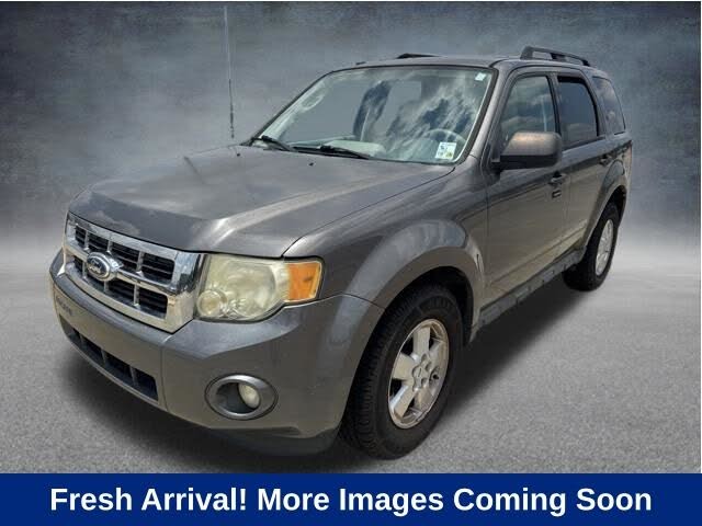 Gray 2011 Ford Escape SUV / Crossover Front-Wheel Drive 6-Speed Automatic