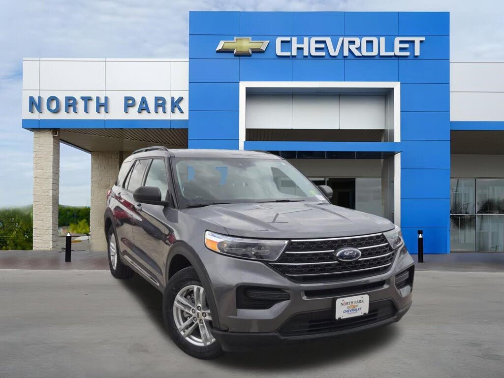 Gray 2022 Ford Explorer SUV / Crossover Rear-Wheel Drive Automatic