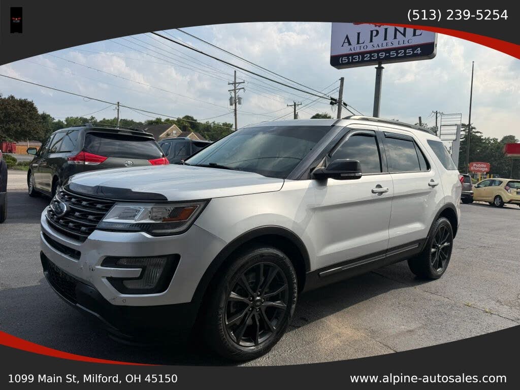  2017 Ford Explorer XLT AWD   
