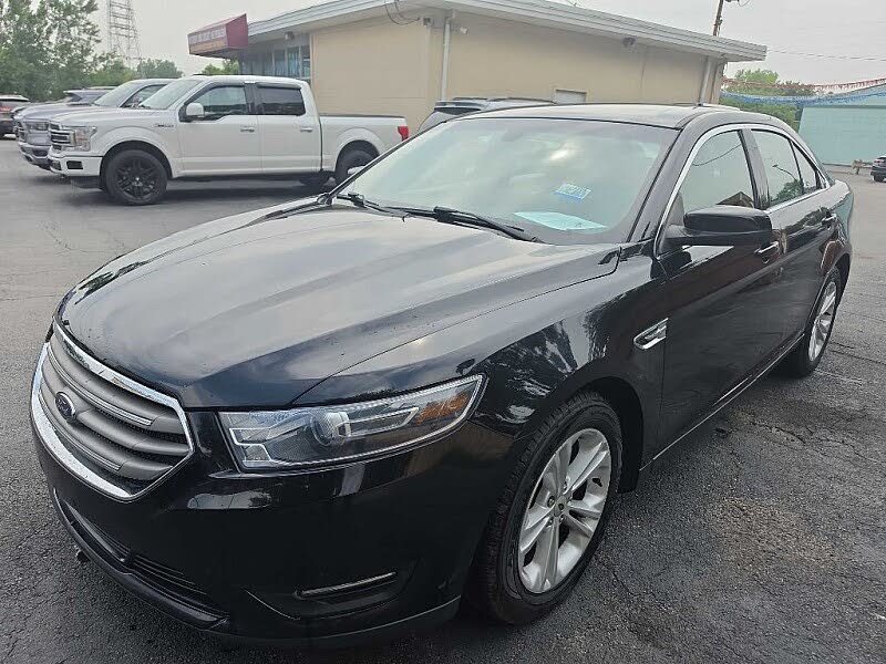  2018 Ford Taurus SEL FWD   