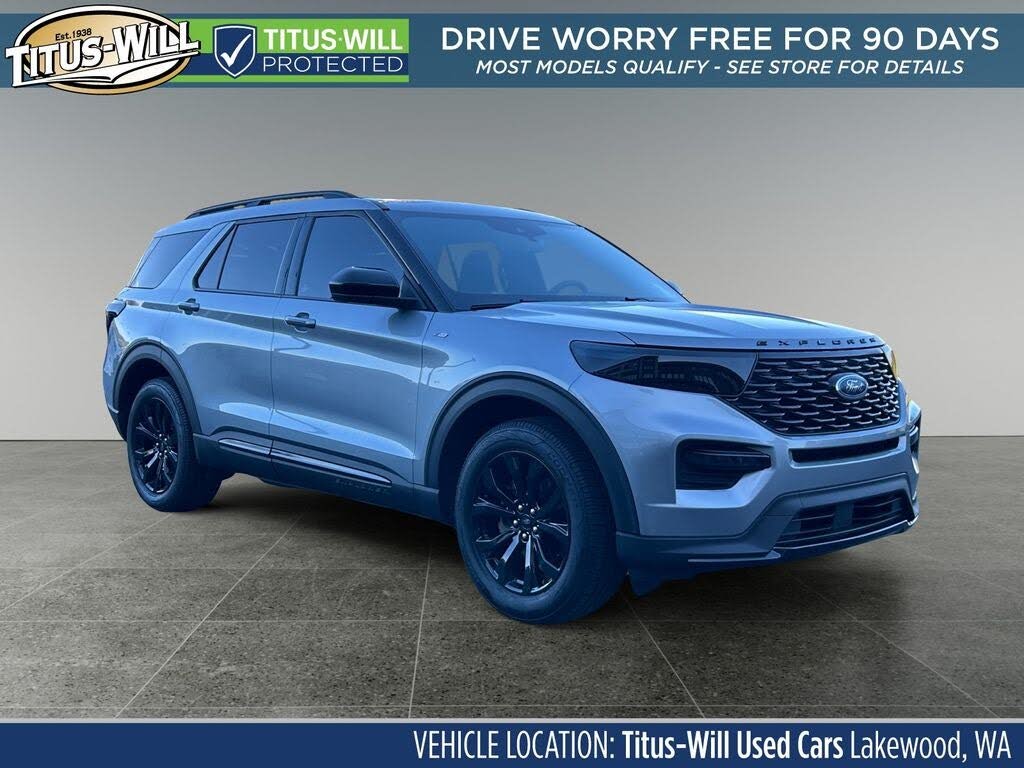 Silver Metallic 2023 Ford Explorer SUV / Crossover All-Wheel Drive Automatic