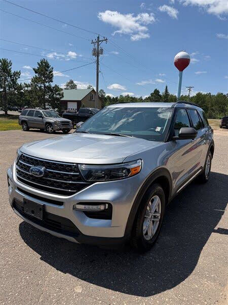 Iconic Silver 2020 Ford Explorer SUV / Crossover All-Wheel Drive Automatic