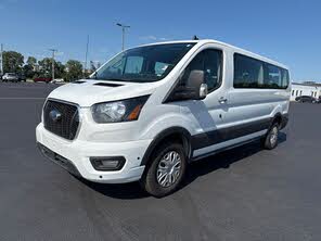 View vehicle photo 4