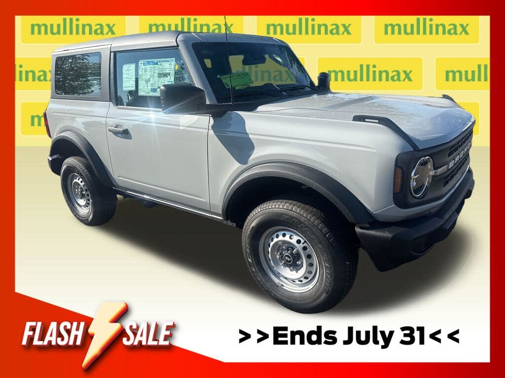 Dr Avalanche Gray 2026 Ford Bronco SUV / Crossover Four-Wheel Drive 7-Speed Manual