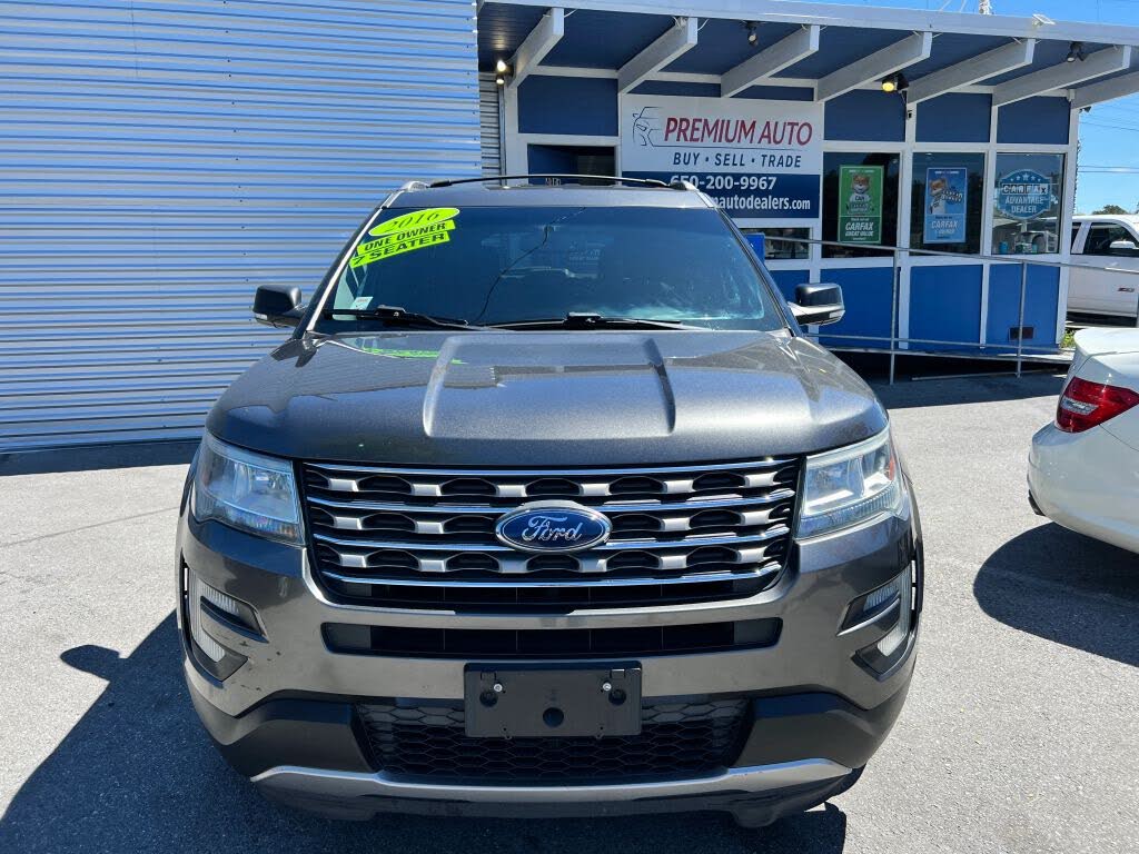  2016 Ford Explorer XLT   