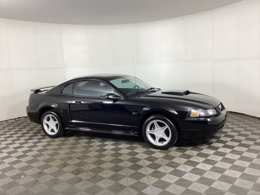 2001 Ford Mustang GT Coupe RWD