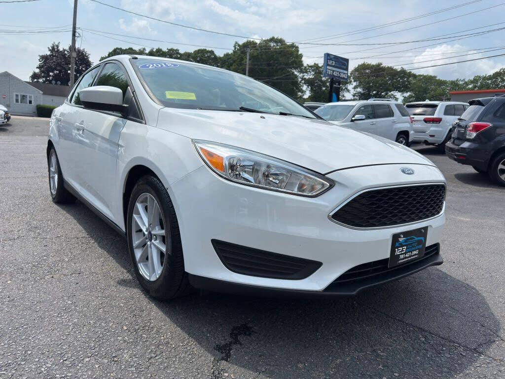 White 2018 Ford Focus Sedan Front-Wheel Drive 6-Speed Automatic