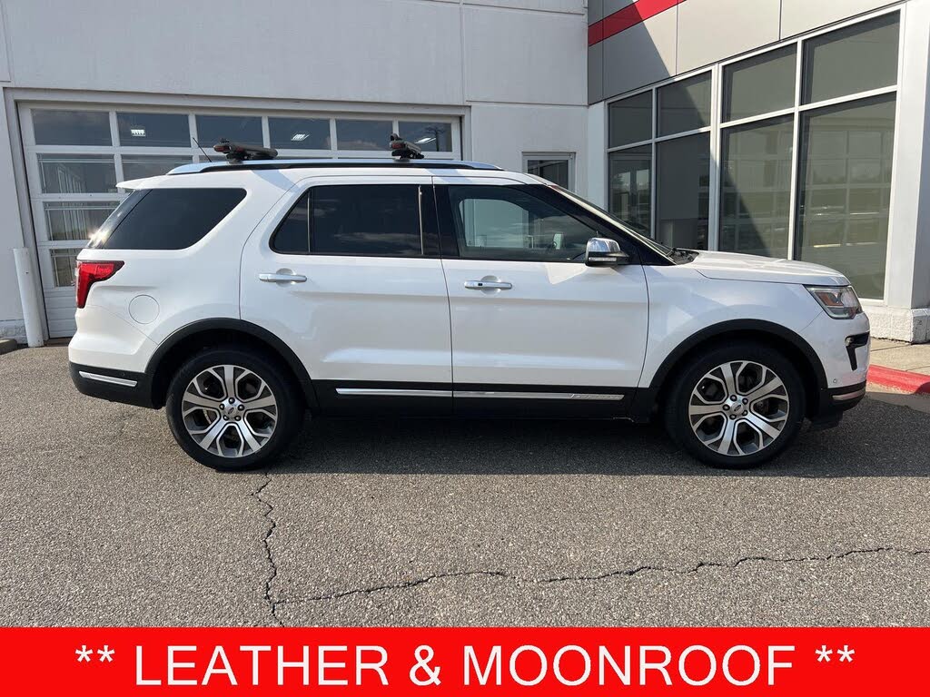  2018 Ford Explorer Platinum AWD   