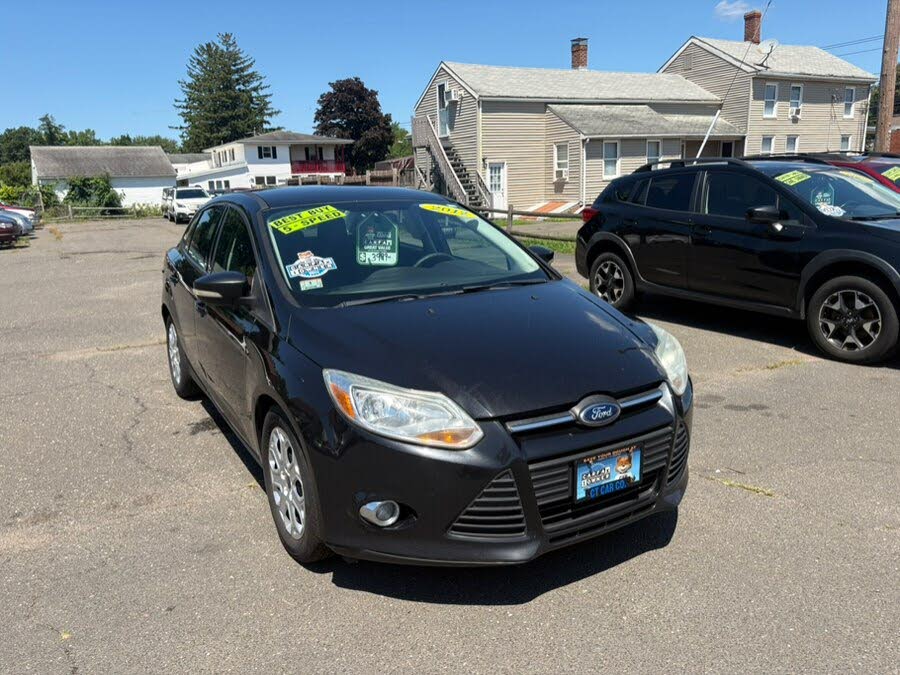 Black 2012 Ford Focus Sedan Front-Wheel Drive Manual