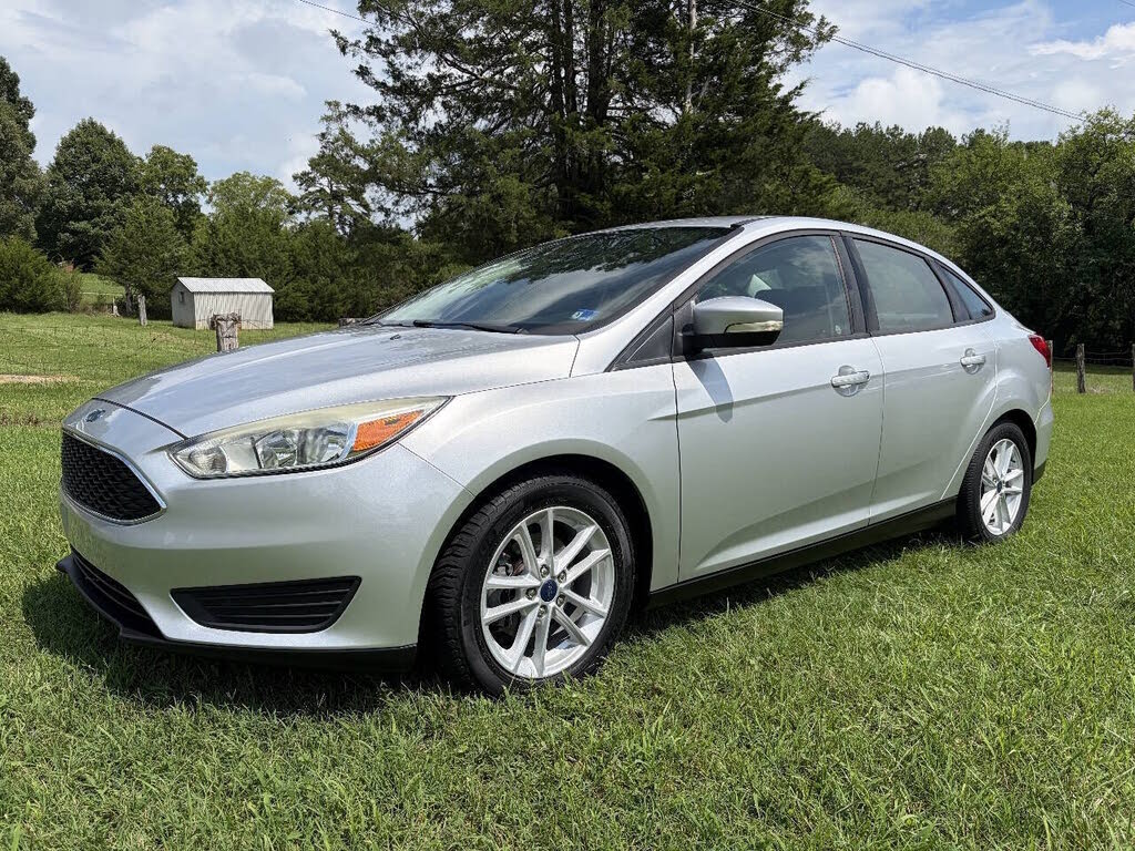  2015 Ford Focus SE   
