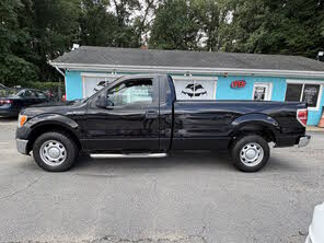 View vehicle photo 2