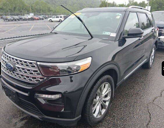  2022 Ford Explorer Limited AWD   