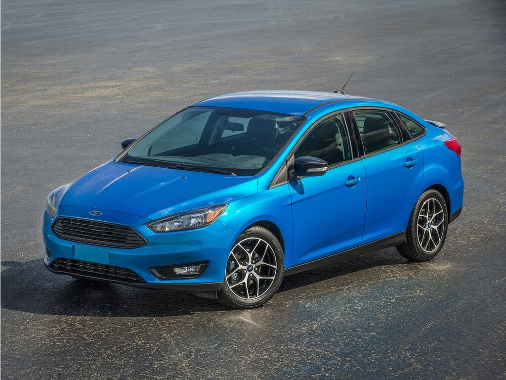White Gold 2017 Ford Focus Sedan Front-Wheel Drive 6-Speed Automatic