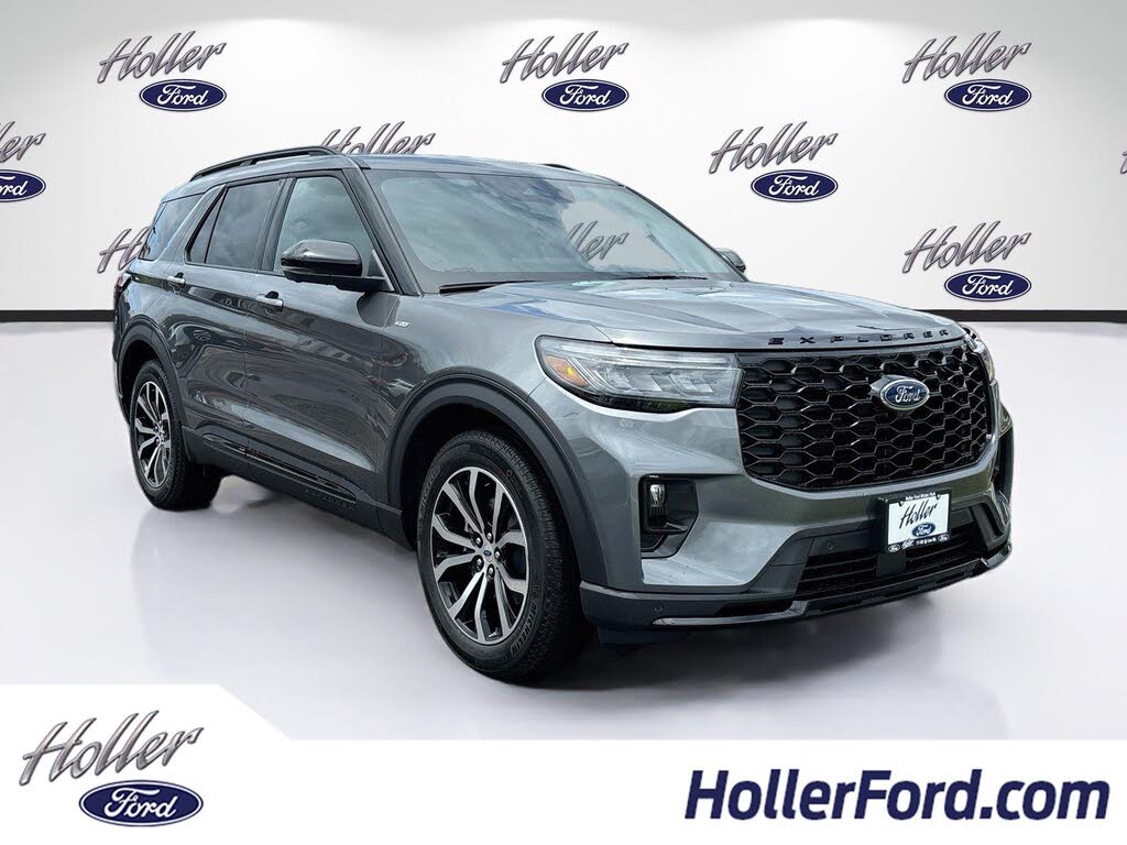 Carbonized Gray Metallic 2026 Ford Explorer SUV / Crossover Rear-Wheel Drive Automatic