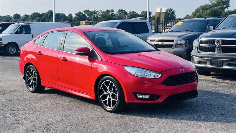 Ruby Red Metallic Tinted Clearcoat 2015 Ford Focus Sedan Front-Wheel Drive 5-Speed Manual
