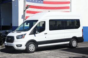 View vehicle photo 1