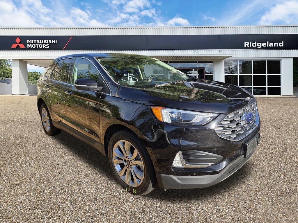  2024 Ford Edge Titanium AWD   