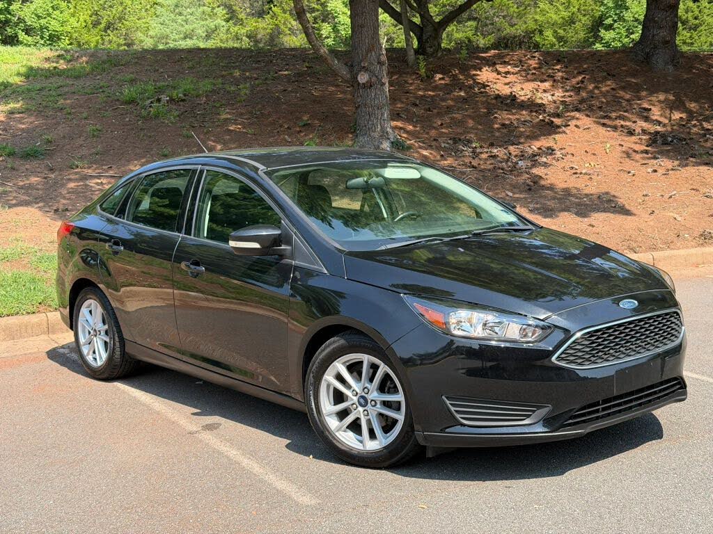Black 2015 Ford Focus Sedan Front-Wheel Drive 6-Speed Automatic