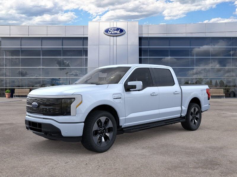  2022 Ford F-150 Lightning Platinum SuperCrew AWD   