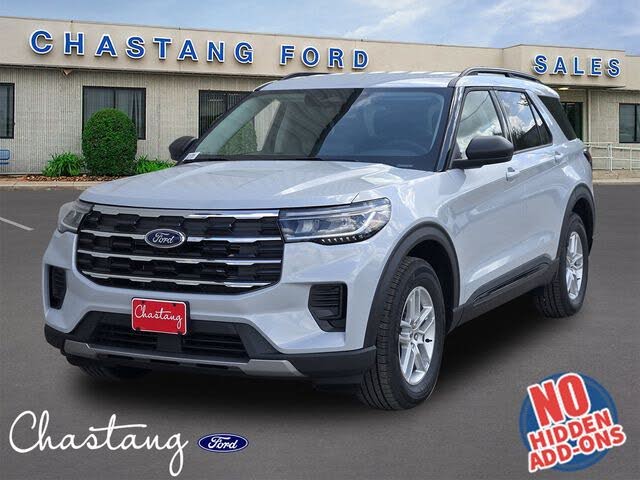 Space White Metallic 2026 Ford Explorer SUV / Crossover Rear-Wheel Drive Automatic