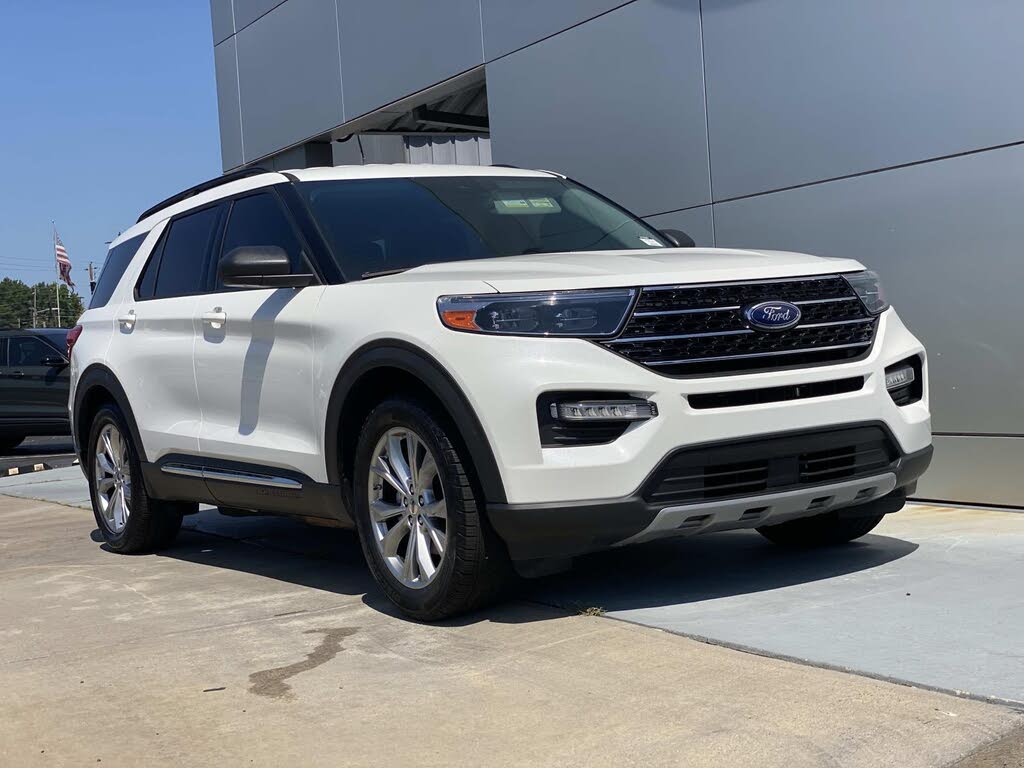 Oxford White 2020 Ford Explorer SUV / Crossover Rear-Wheel Drive Automatic