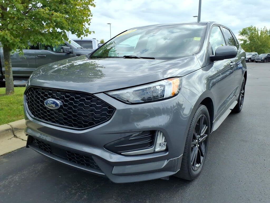 Gray Metallic 2022 Ford Edge SUV / Crossover All-Wheel Drive 8-Speed Automatic