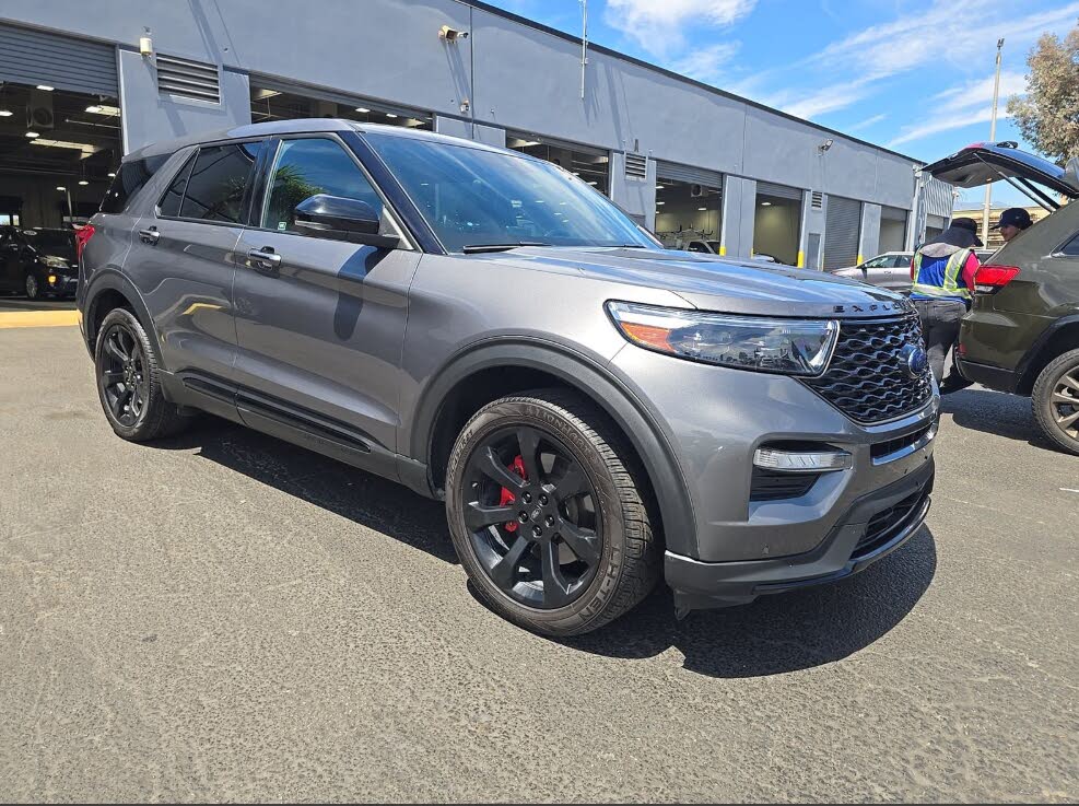 Carbonized Gray Metallic 2022 Ford Explorer SUV / Crossover All-Wheel Drive Automatic